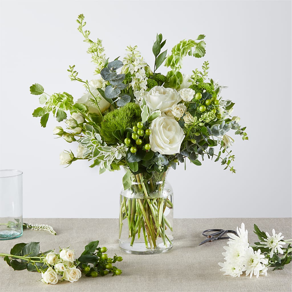 Irish Garden - A Florist Original – VICKIE'S FLOWERS, Cypress CA