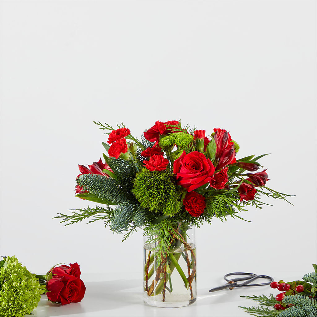 Merry Moment Bouquet – A Florist Original – VICKIE'S FLOWERS, Cypress CA