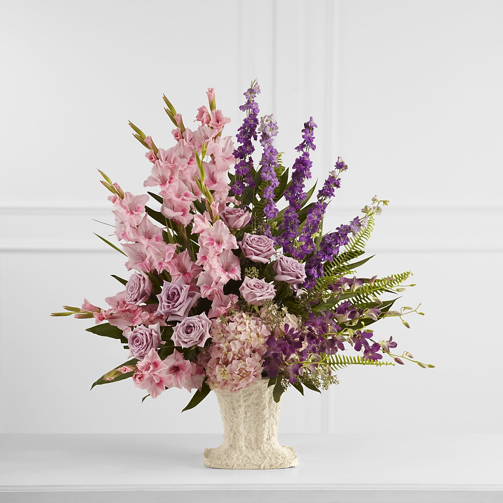 Flowing Garden Arrangement – VICKIE'S FLOWERS, Cypress CA