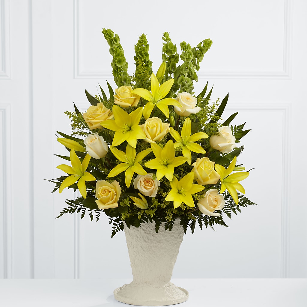 Golden Memories Arrangement – VICKIE'S FLOWERS, Cypress CA
