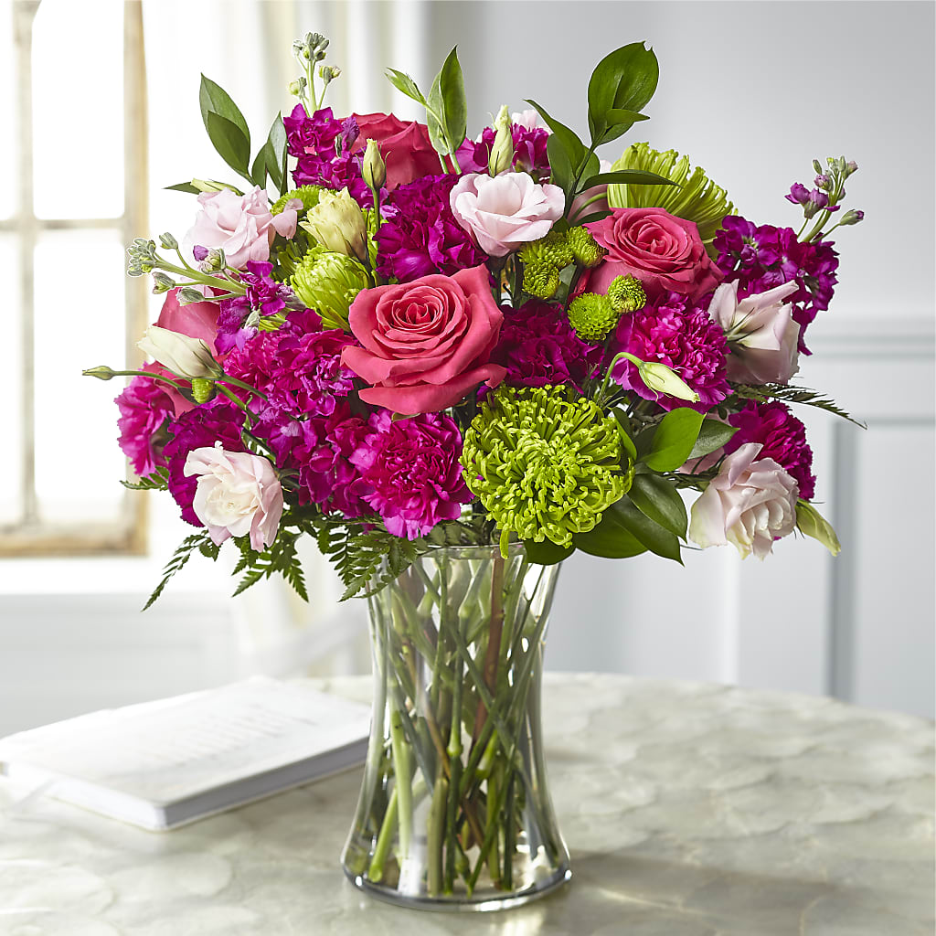 Everlasting Embrace Bouquet – VICKIE'S FLOWERS, Cypress CA