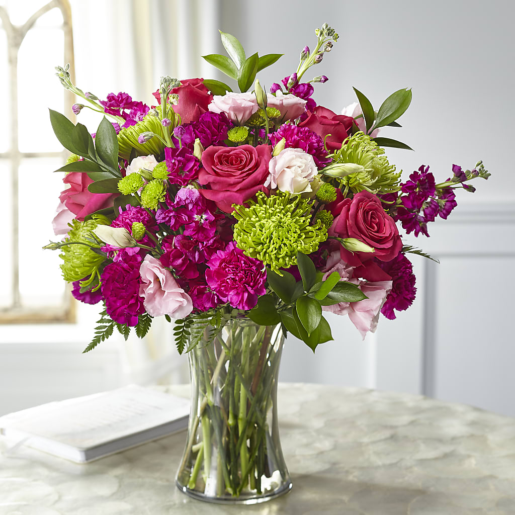 Everlasting Embrace Bouquet – VICKIE'S FLOWERS, Cypress CA