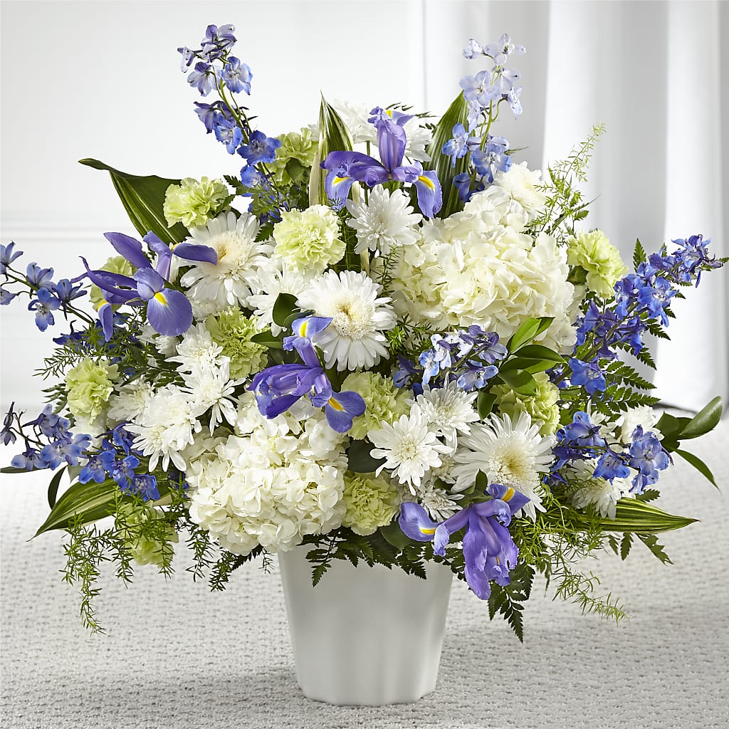 Soft Serenity Floor Basket – VICKIE'S FLOWERS, Cypress CA