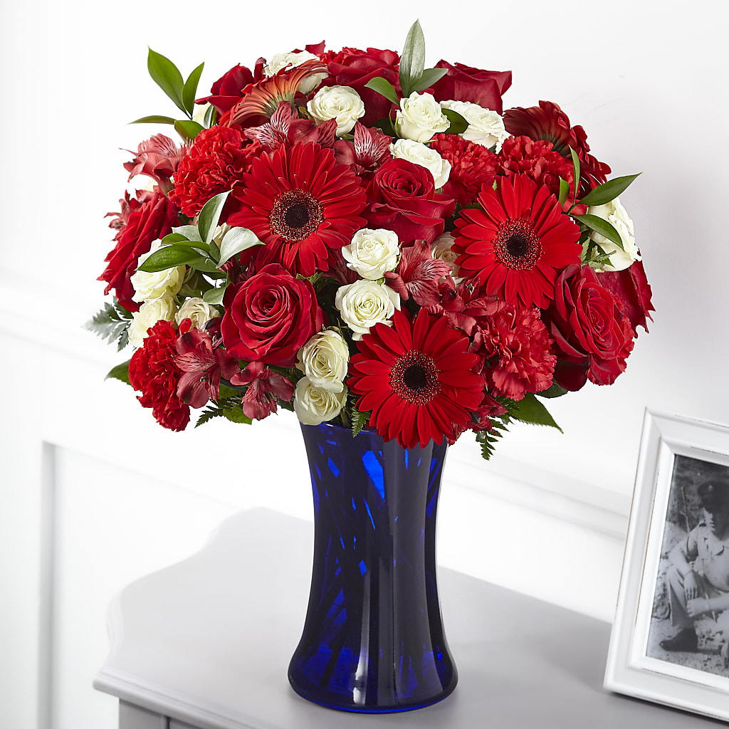 Hearts Embrace Bouquet – VICKIE'S FLOWERS, Cypress CA