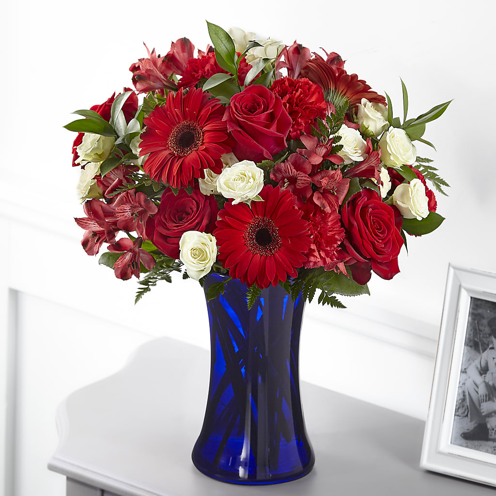 Hearts Embrace Bouquet – VICKIE'S FLOWERS, Cypress CA