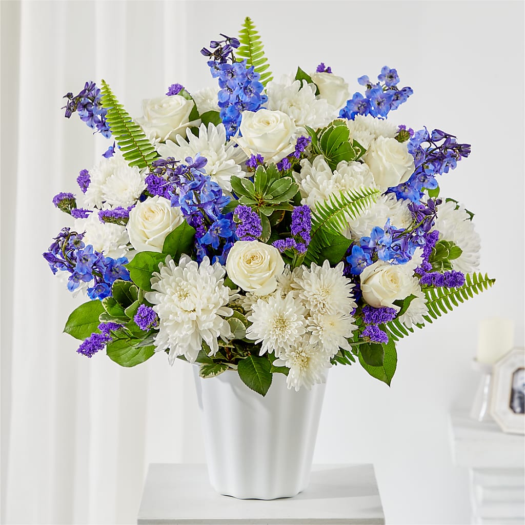 Hold Dear Tabletop Basket – VICKIE'S FLOWERS, Cypress CA