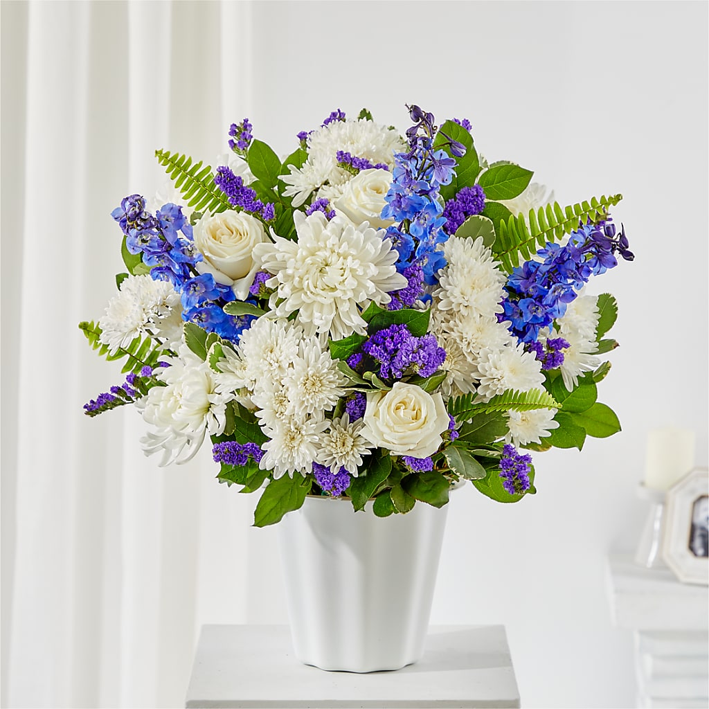 Hold Dear Tabletop Basket – VICKIE'S FLOWERS, Cypress CA