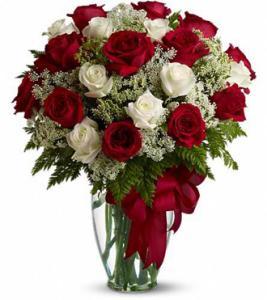 Love's Divine – VICKIE'S FLOWERS, Cypress CA