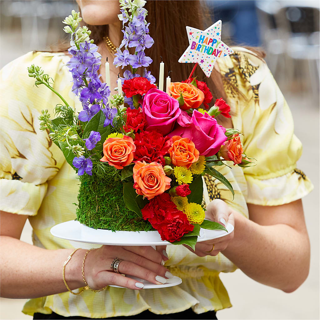 Best Year Yet Floral Cake – VICKIE'S FLOWERS, Cypress CA
