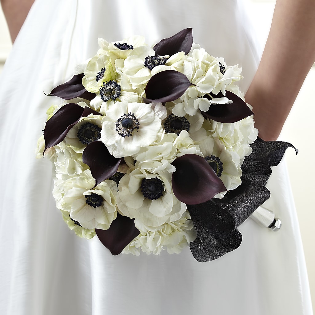 To Have and To Hold Bouquet – VICKIE'S FLOWERS, Cypress CA