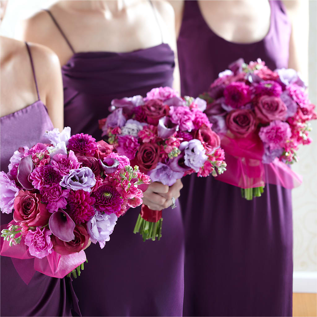 Bridesmaid's Garden Bouquet – VICKIE'S FLOWERS, Cypress CA