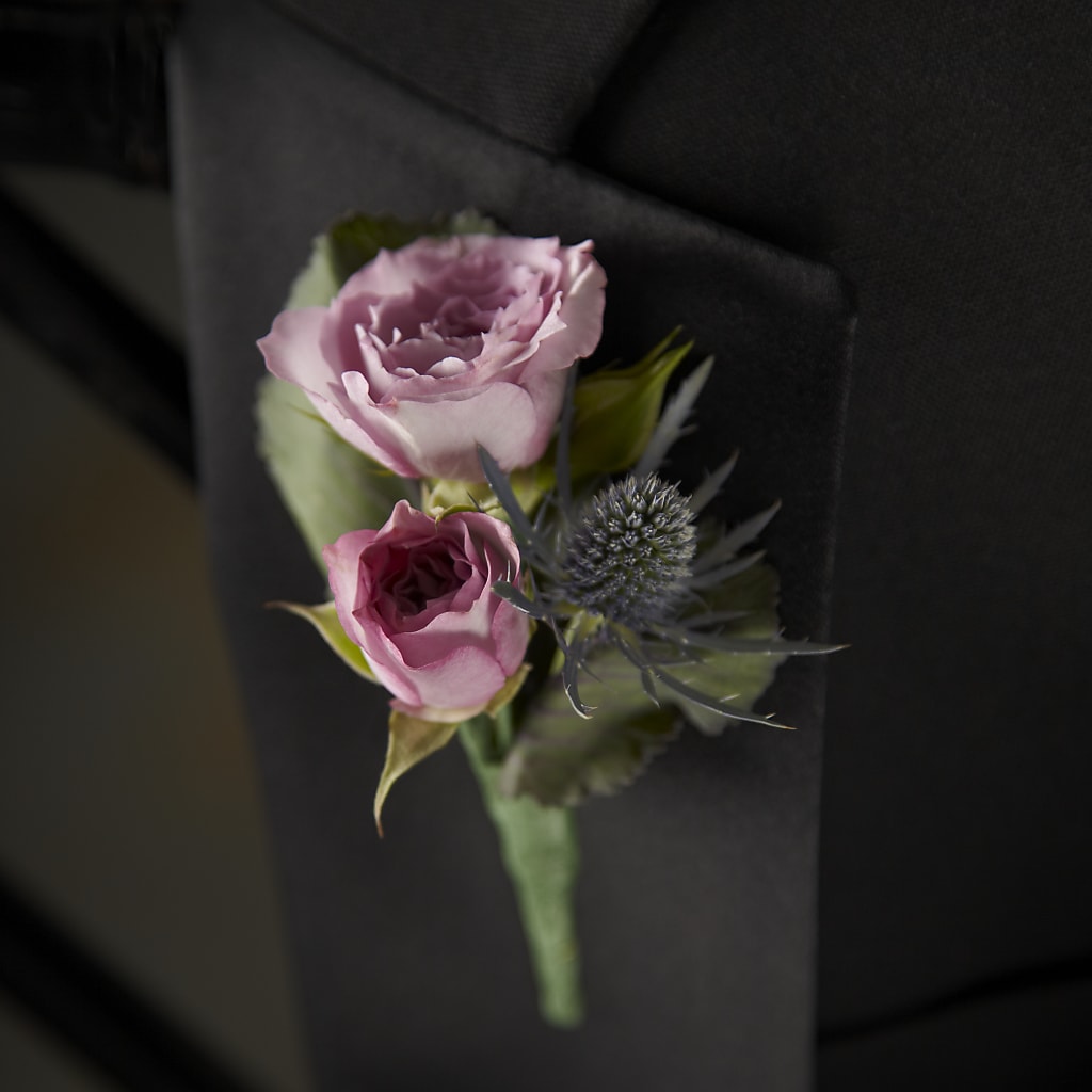 Veronica Boutonniere – VICKIE'S FLOWERS, Cypress CA