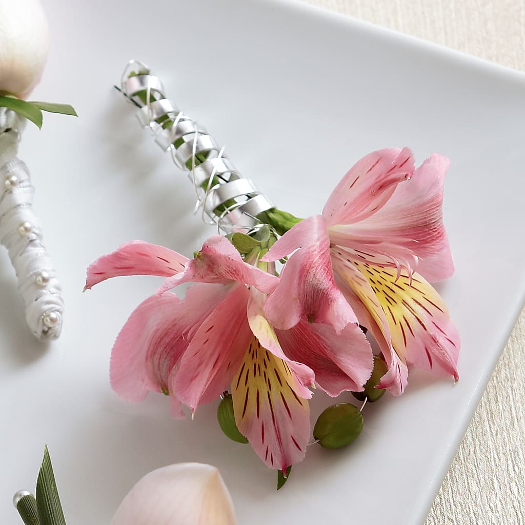 Pink Peruvian Lily Boutonniere – VICKIE'S FLOWERS, Cypress CA