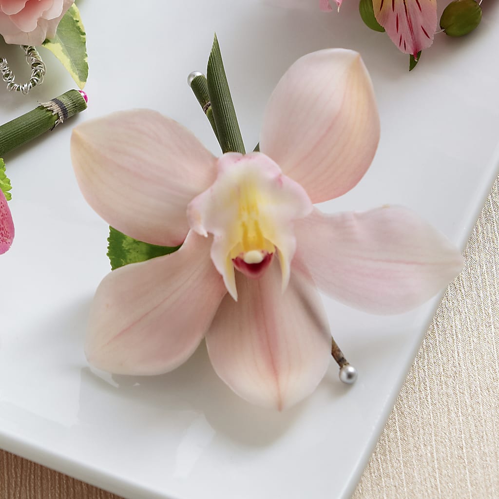 Pink Cymbidium Boutonniere – VICKIE'S FLOWERS, Cypress CA
