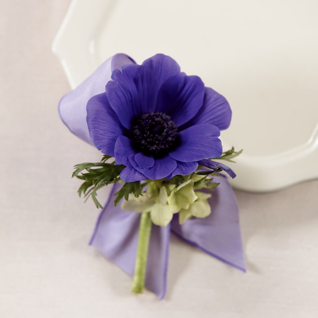 Purple Passion Boutonniere – VICKIE'S FLOWERS, Cypress CA