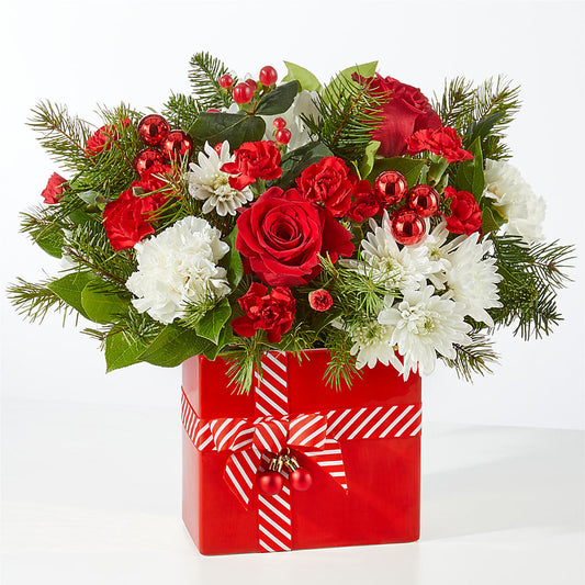 Presents Under the Tree Bouquet – VICKIE'S FLOWERS, Cypress CA