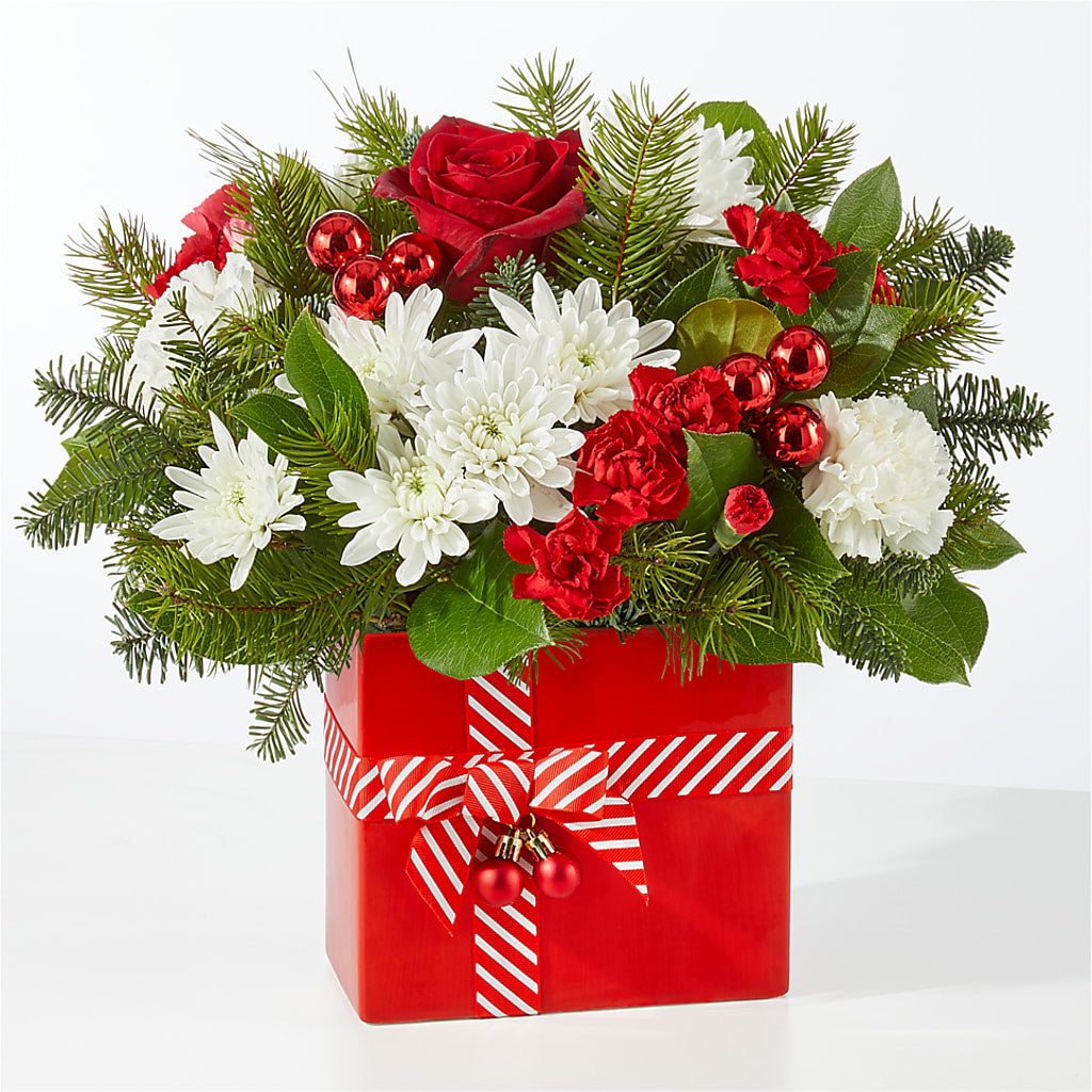 Presents Under the Tree Bouquet – VICKIE'S FLOWERS, Cypress CA