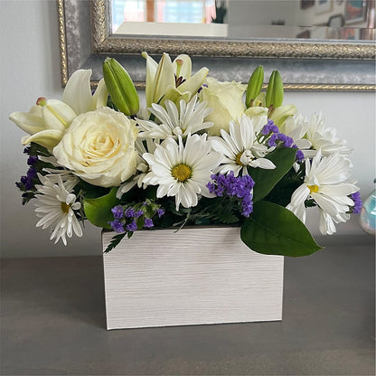 Beyond Blue Box Bouquet – VICKIE'S FLOWERS, Cypress CA