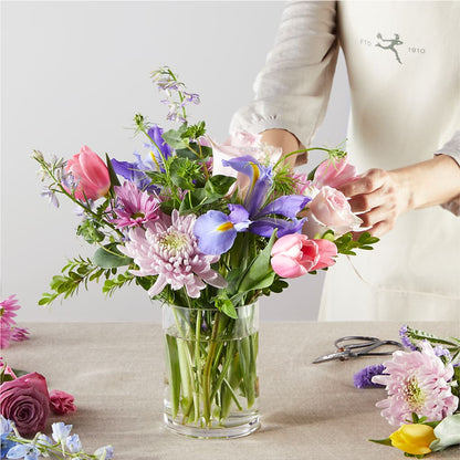 Pastel Tradition - A Florist Original – VICKIE'S FLOWERS, Cypress CA