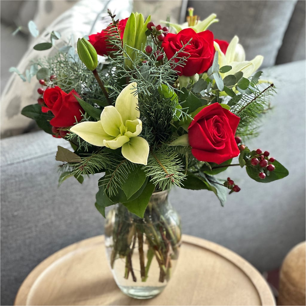 Glittering Lights Bouquet – VICKIE'S FLOWERS, Cypress CA