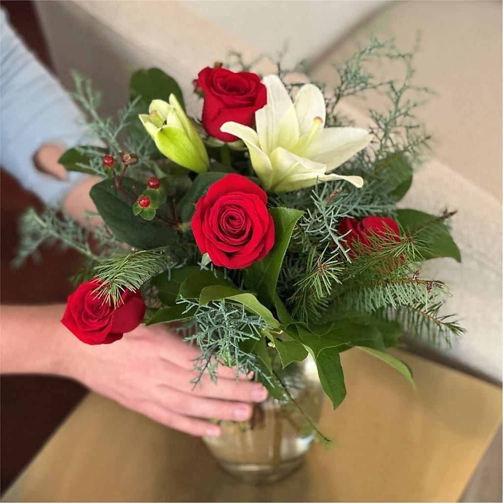 Glittering Lights Bouquet – VICKIE'S FLOWERS, Cypress CA