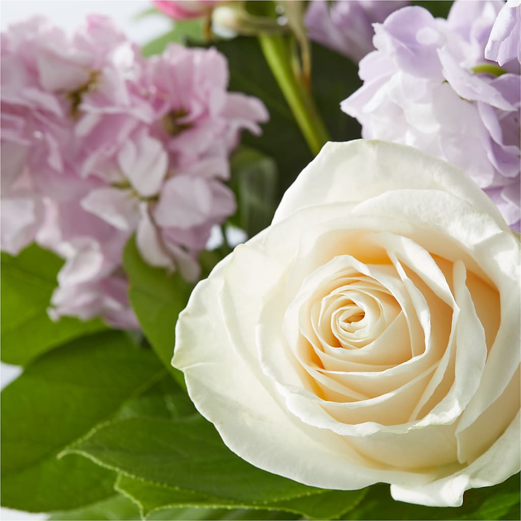 Springtime Spritz Bouquet – VICKIE'S FLOWERS, Cypress CA