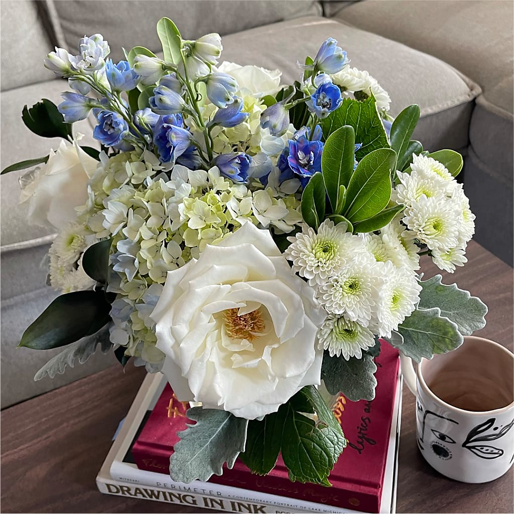 Clear Skies Bouquet – VICKIE'S FLOWERS, Cypress CA