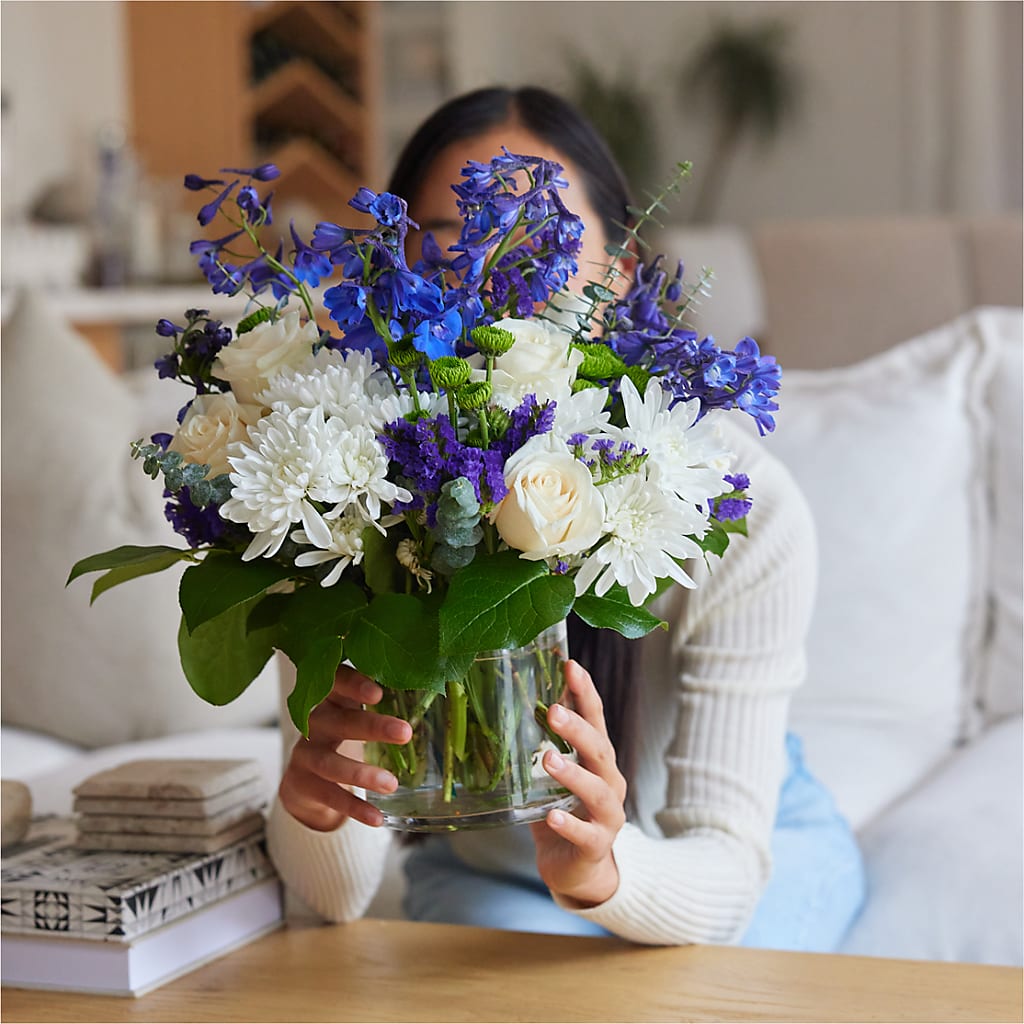 Cerulean Waves Bouquet – VICKIE'S FLOWERS, Cypress CA