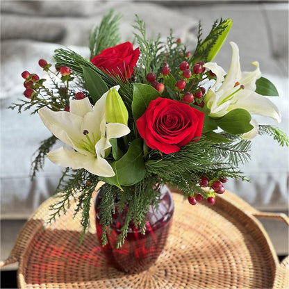 Evergreen Delight Bouquet – VICKIE'S FLOWERS, Cypress CA