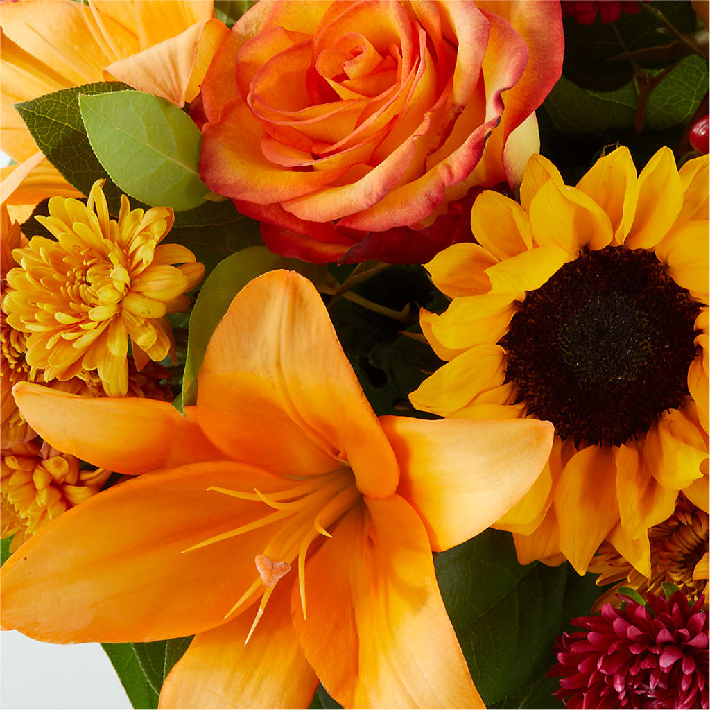 Grateful Centerpiece – VICKIE'S FLOWERS, Cypress CA