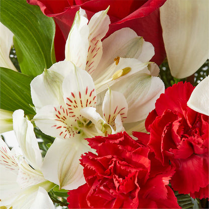 Holiday Season Bouquet – VICKIE'S FLOWERS, Cypress CA