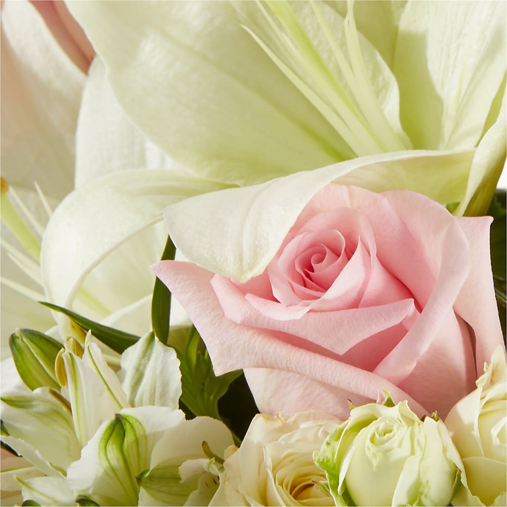 Kindhearted Bouquet – VICKIE'S FLOWERS, Cypress CA
