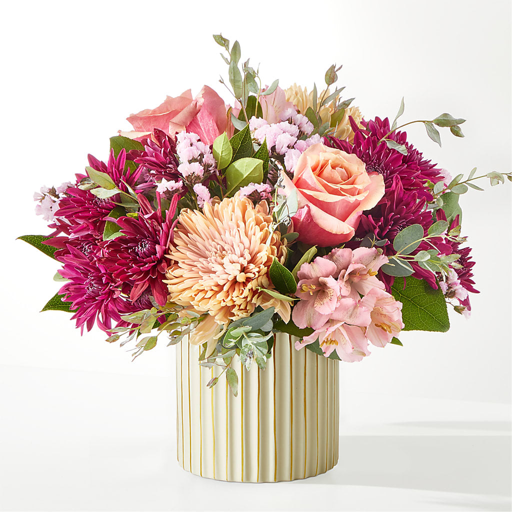 Berry Cobbler Bouquet with Ivory Vase – VICKIE'S FLOWERS, Cypress CA