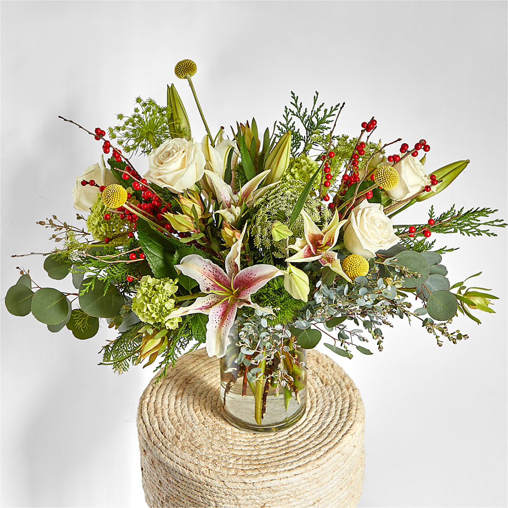 Berry & Bright Bouquet – VICKIE'S FLOWERS, Cypress CA