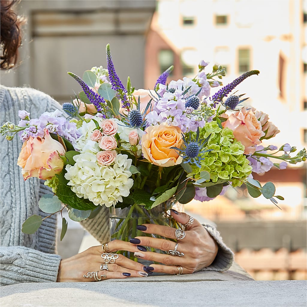 Porch Swing Bouquet – VICKIE'S FLOWERS, Cypress CA